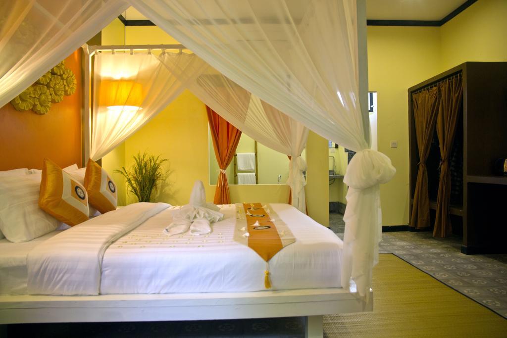 Residence Indochine Suite Сием Реап Стая снимка