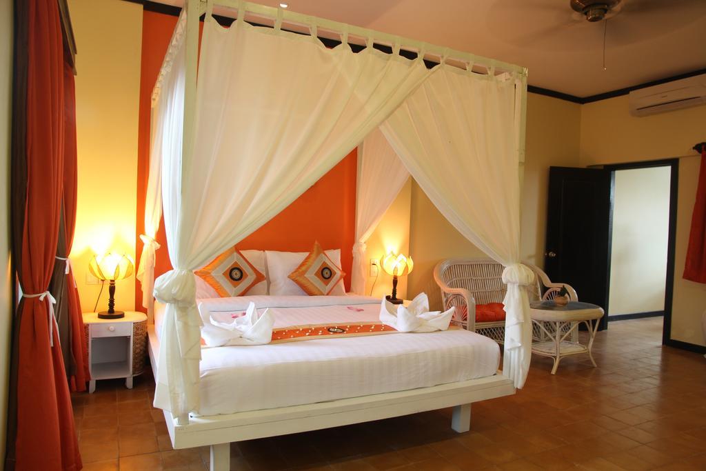 Residence Indochine Suite Сием Реап Стая снимка