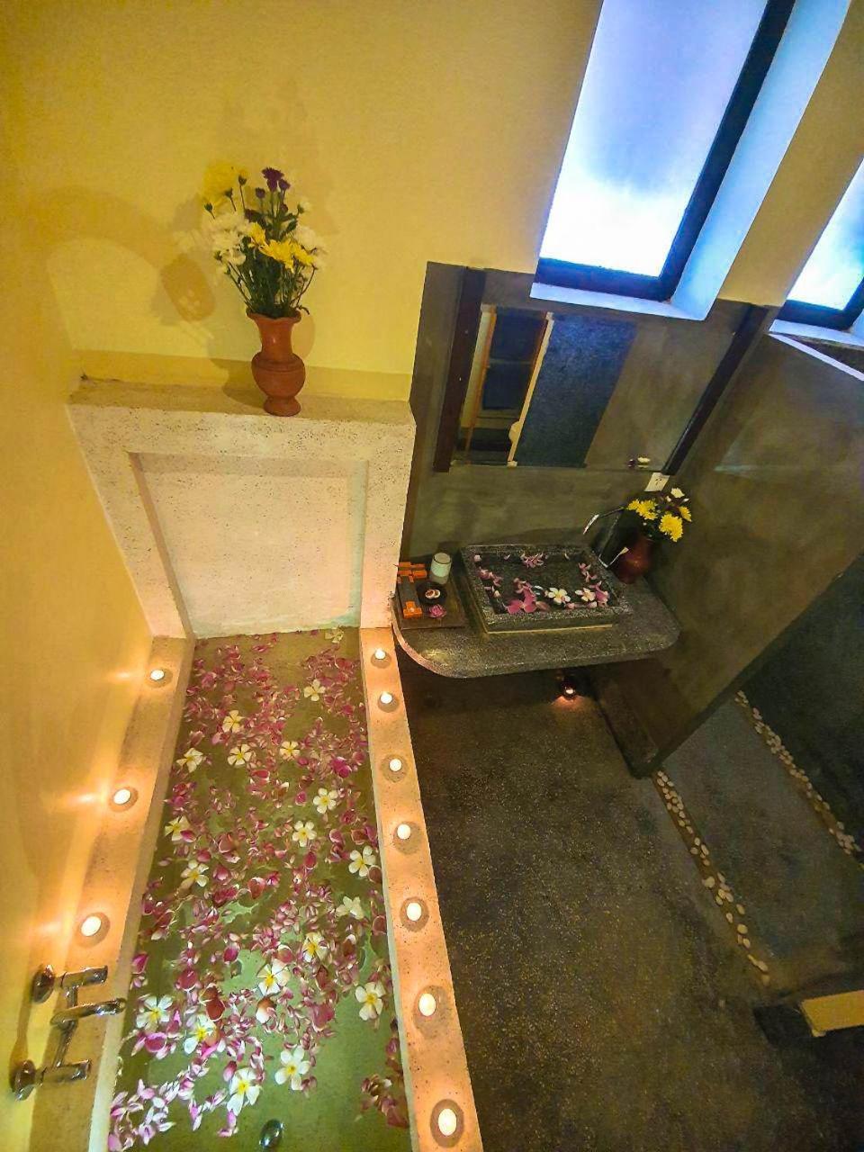 Residence Indochine Suite Сием Реап Стая снимка