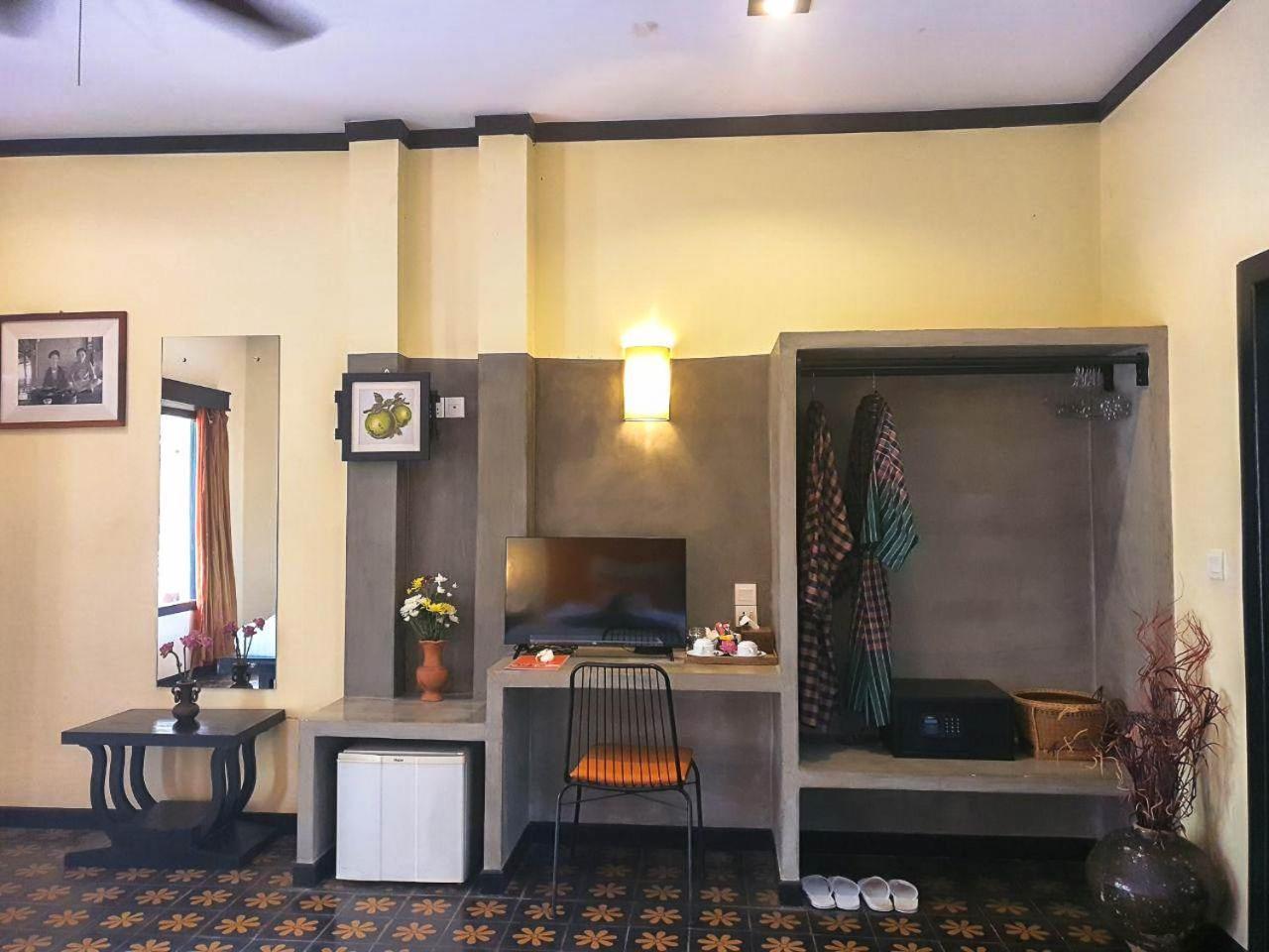Residence Indochine Suite Сием Реап Стая снимка