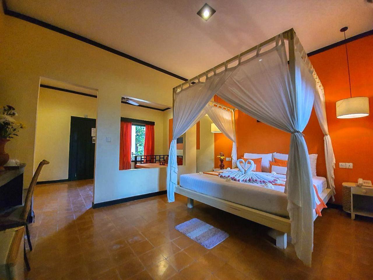 Residence Indochine Suite Сием Реап Стая снимка